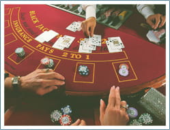 descripción de la mesa de blackjack y las cartas
